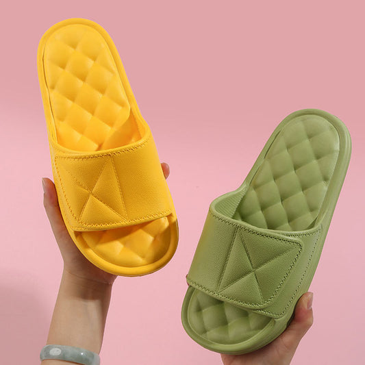 Plaid Design Bathroom | Summer Slippers